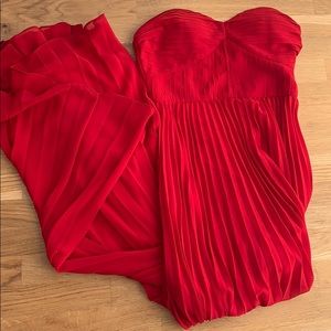Lulu’s | Red Strapless Ballgown | S